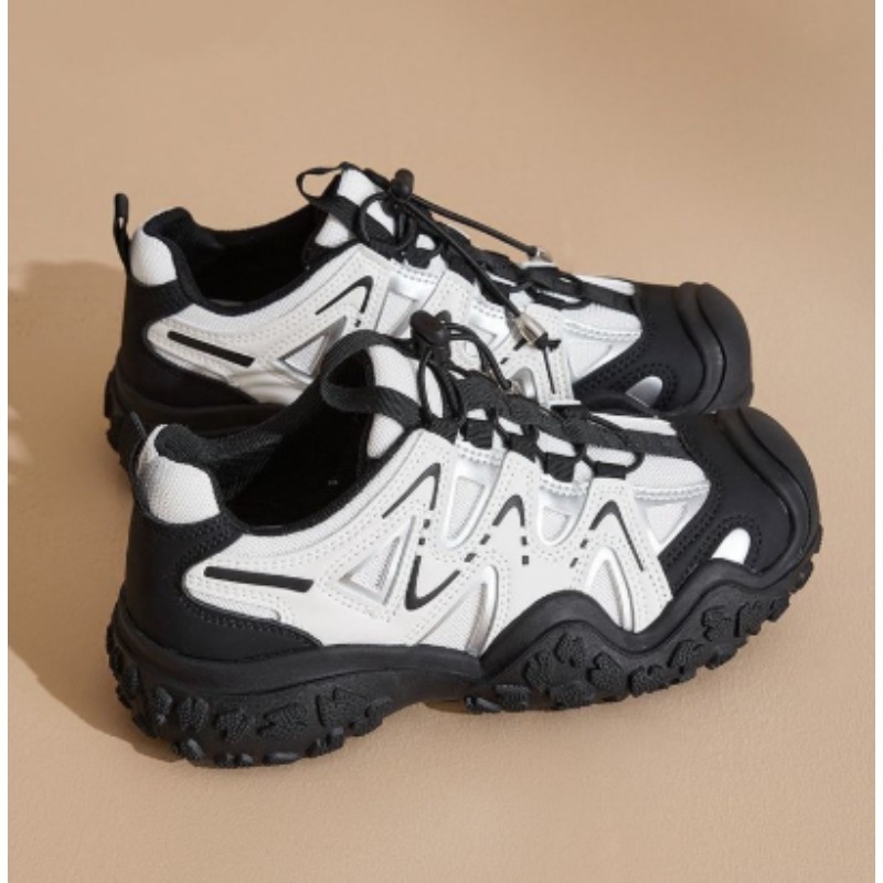 Ladies Outdoor Trekking Sneake - Sewing Technology 评论和价格